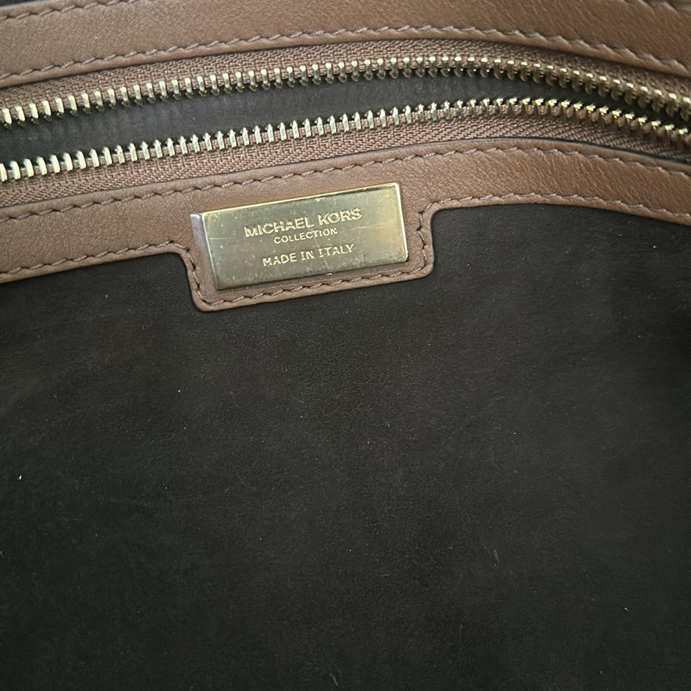 Michael Kors Bag - Picture 7 of 9
